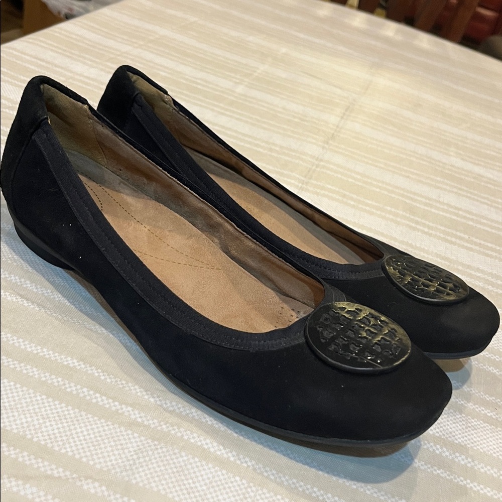 Clarks Artisan Candra Black Suede Ballet Flats size 11 women’s